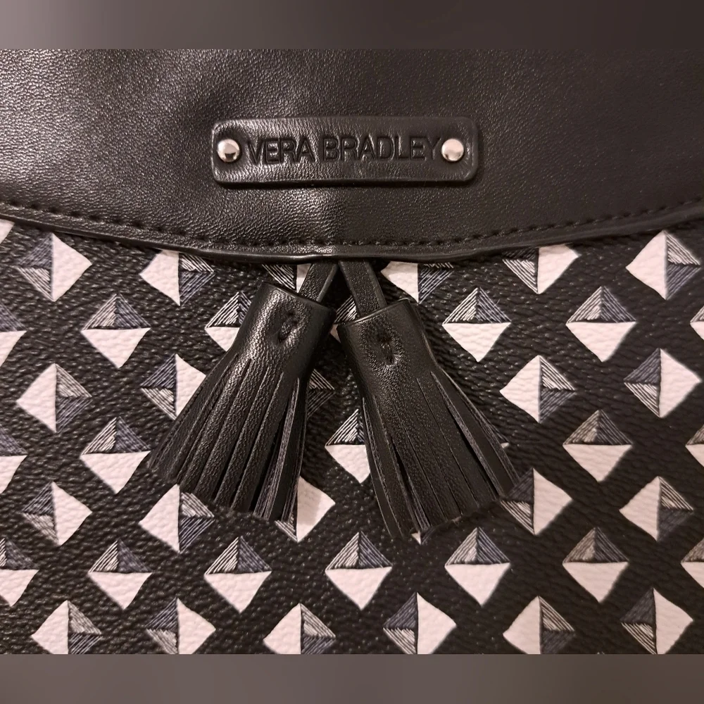 EUC Vera Bradley Black & White Leather Geometric Tassel Casual Wristlet Bag